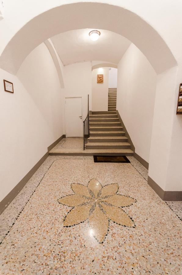 Cartoleria Suite: Spazioso, Moderno E Centrale Bologna Luaran gambar